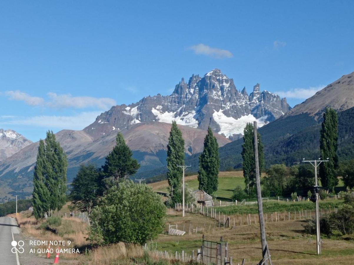 Hospedaje Cabana Y Restaurante Don Niba Villa Cerro Castillo Kültér fotó